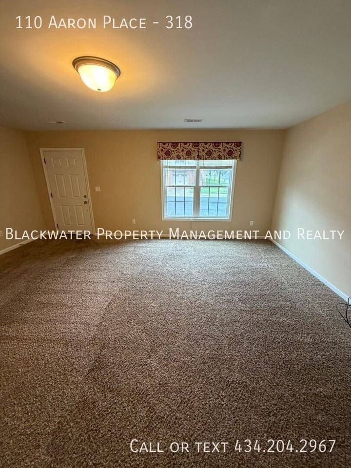 110 Aaron Pl #318 - Photo 4 of 26