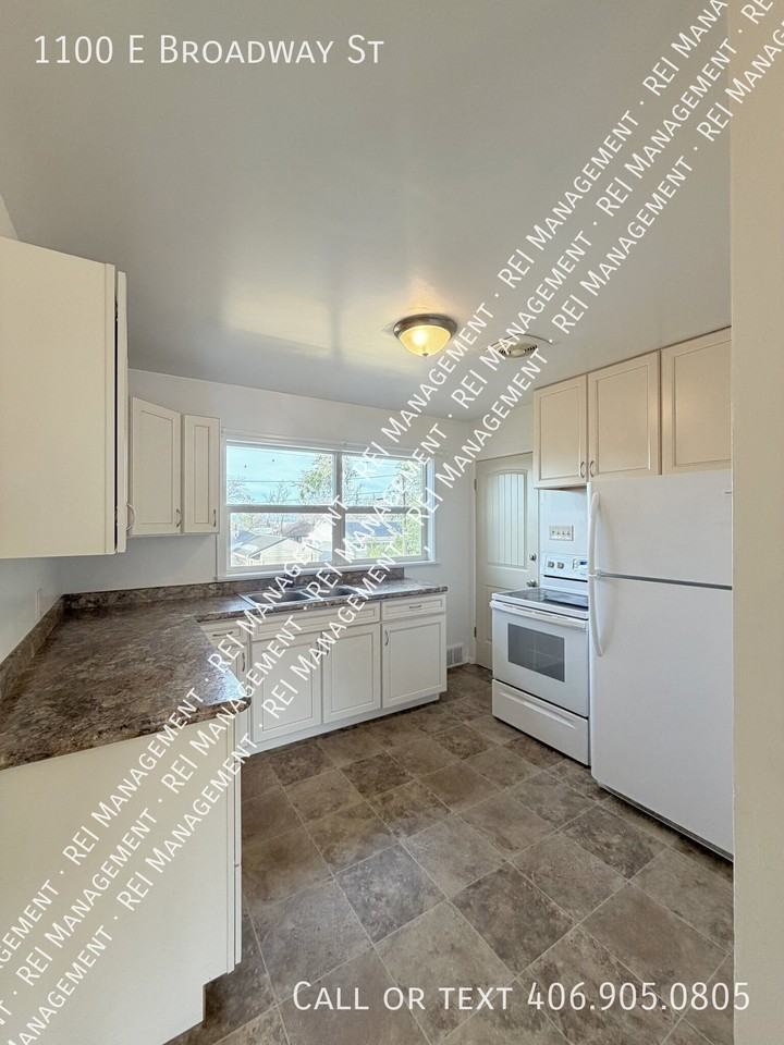 1100 E Broadway St - Photo 6 of 15