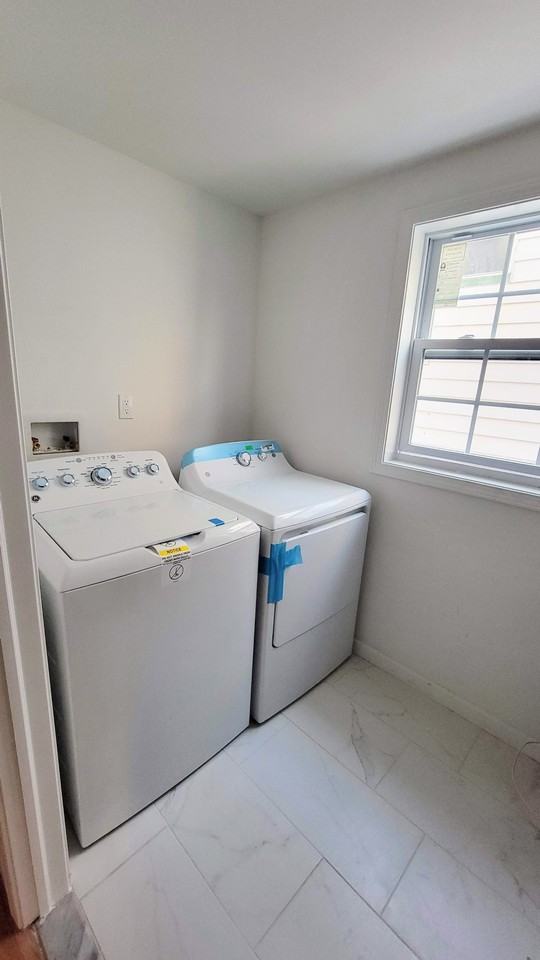 391 New York Ave #2 - Photo 5 of 10