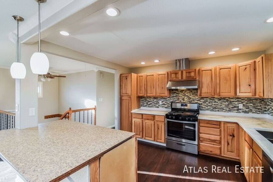 6922 Cattlemans Trl - Photo 5 of 34