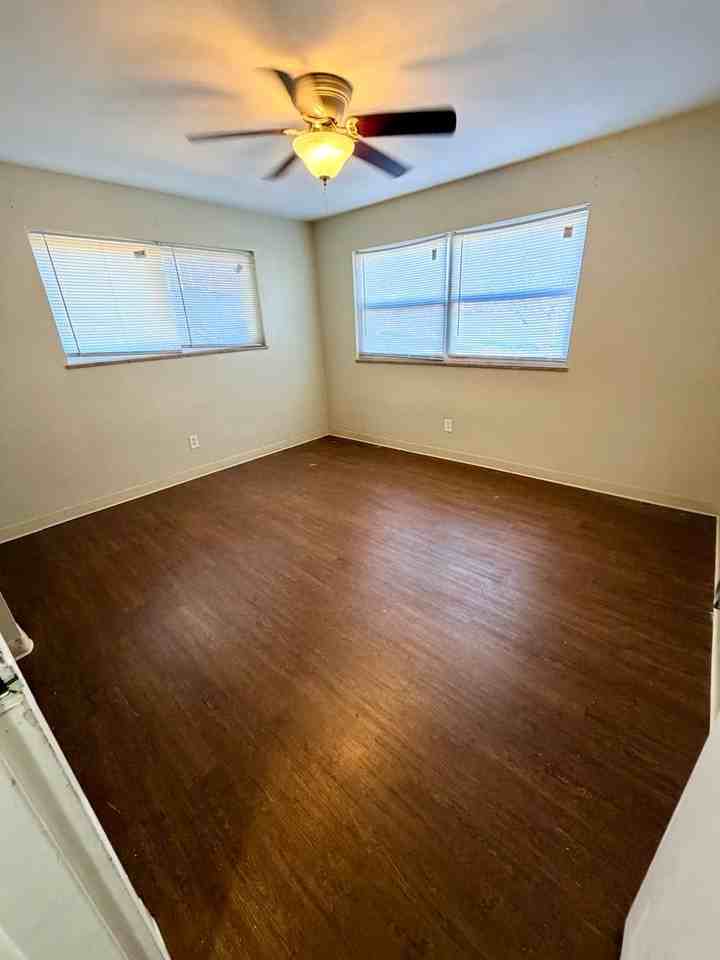 1556 Alexandria Dr #2AZ3 - Photo 4 of 10