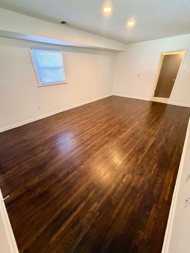 133 Brown Ave - Photo 5 of 14