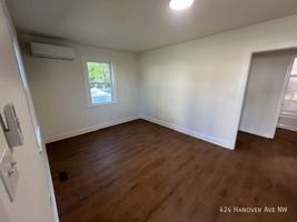 featured image of 424 Hanover Ave Nw