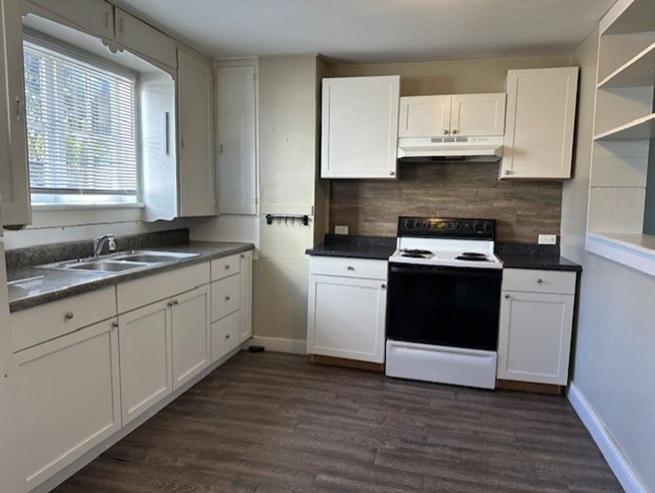 353 N Hanover St #1 - Photo 6 of 10