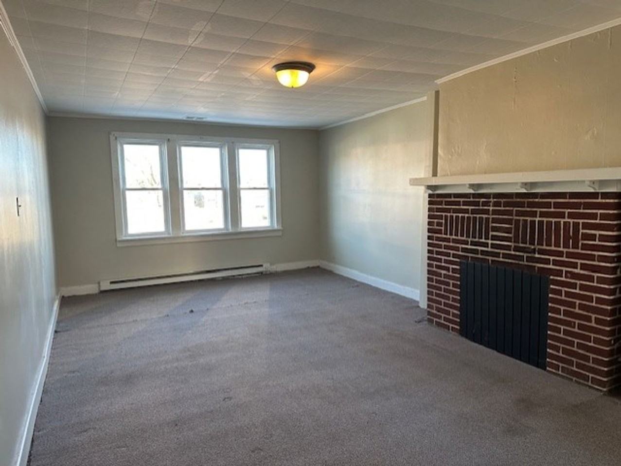 353 N Hanover St #1 - Photo 7 of 10