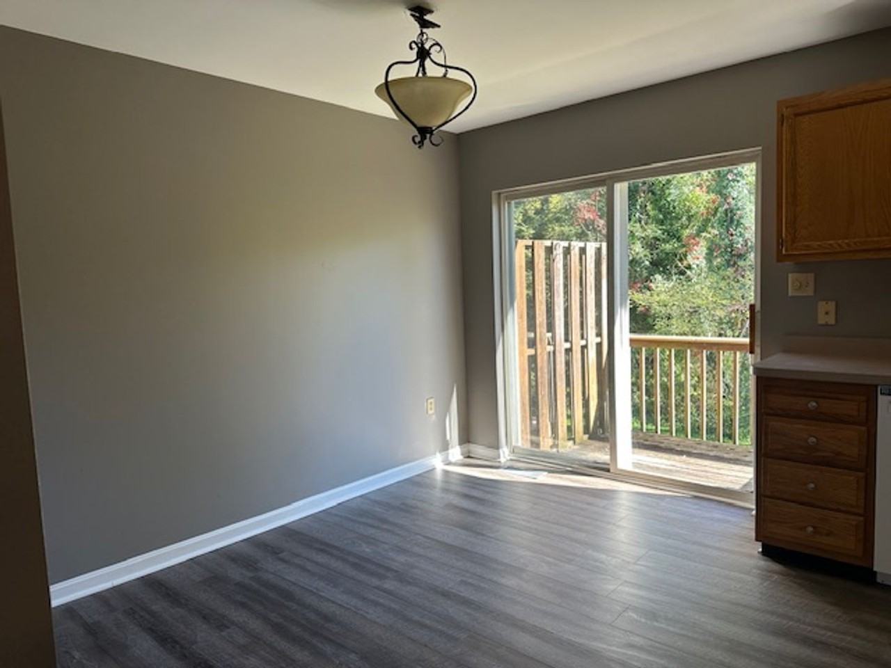24 Petersburg Ln - Photo 4 of 16