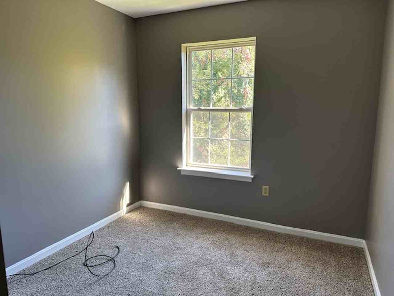 24 Petersburg Ln - Photo 6 of 16