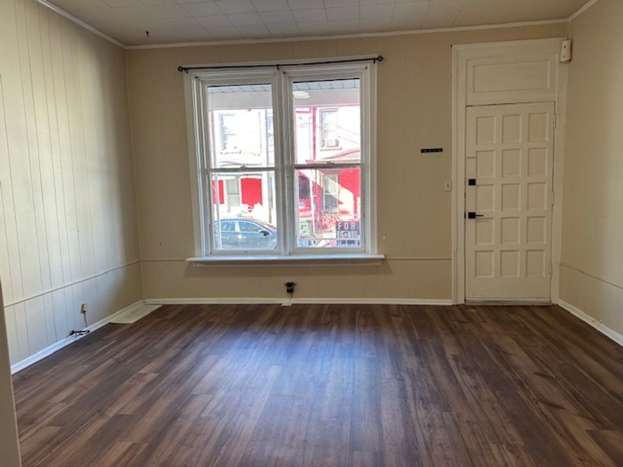 16 S 11th St - Photo 4 of 16