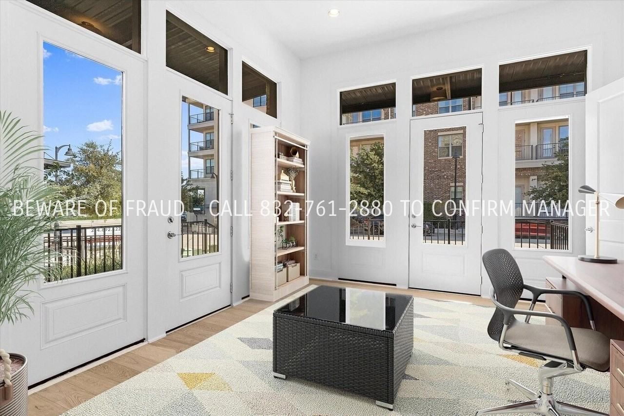 15001 Oak St - Photo 3 of 18
