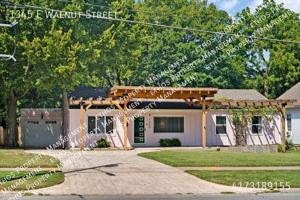 featured image of 1345 E Walnut St