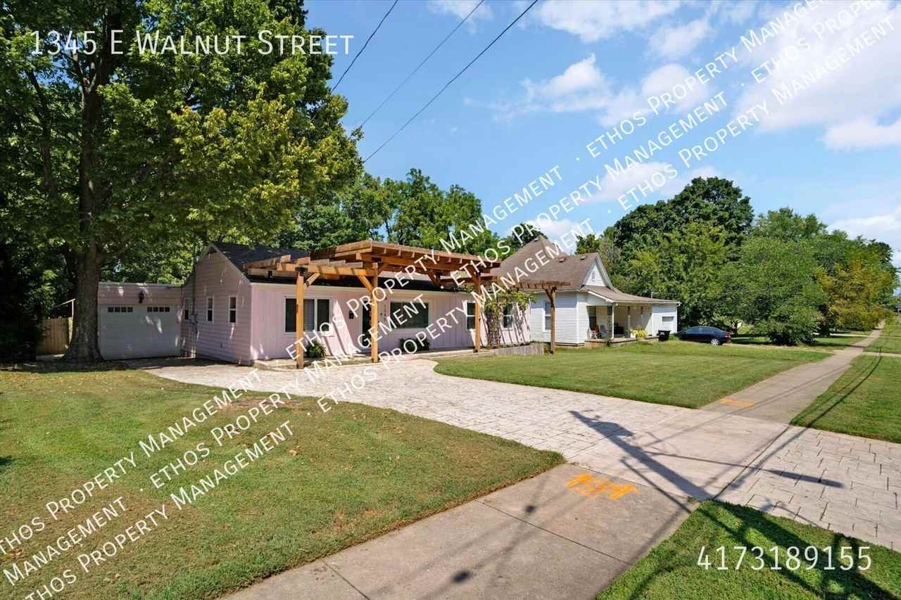 1345 E Walnut St - Photo 2 of 47