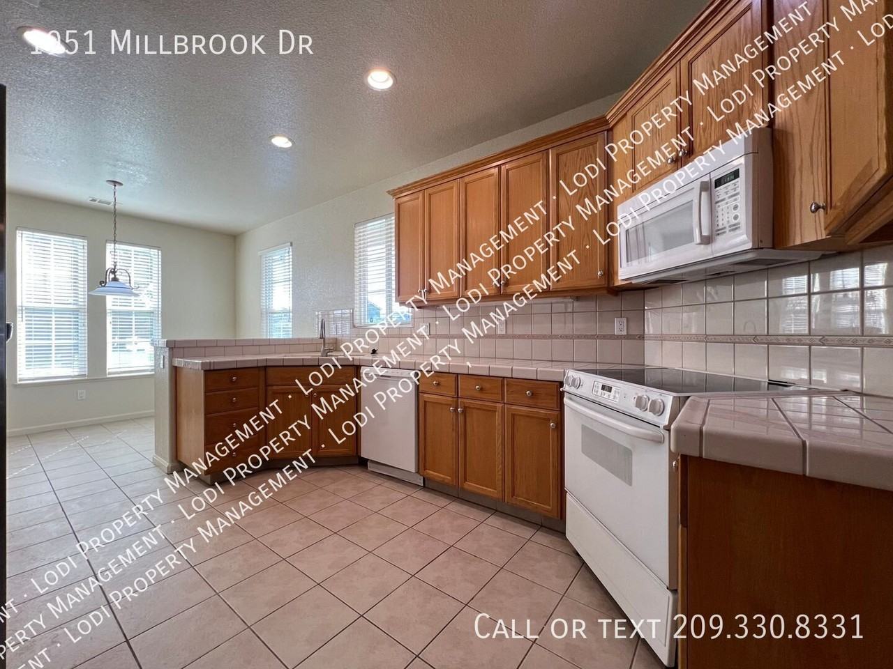 1951 Millbrook Dr - Photo 6 of 35