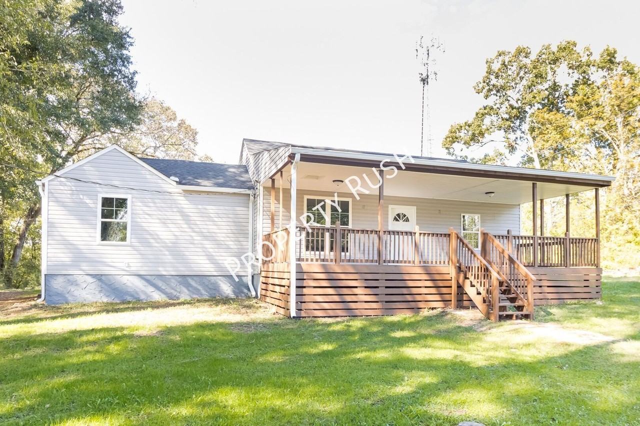 300 Longwood St - Photo 2 of 36