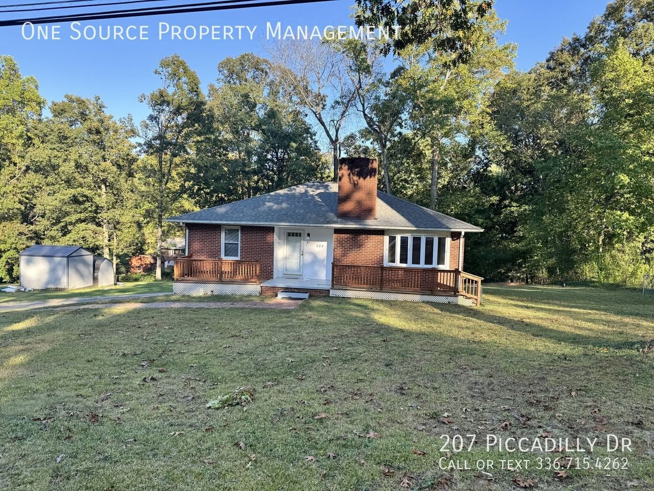 207 Piccadilly Dr - Photo 2 of 32