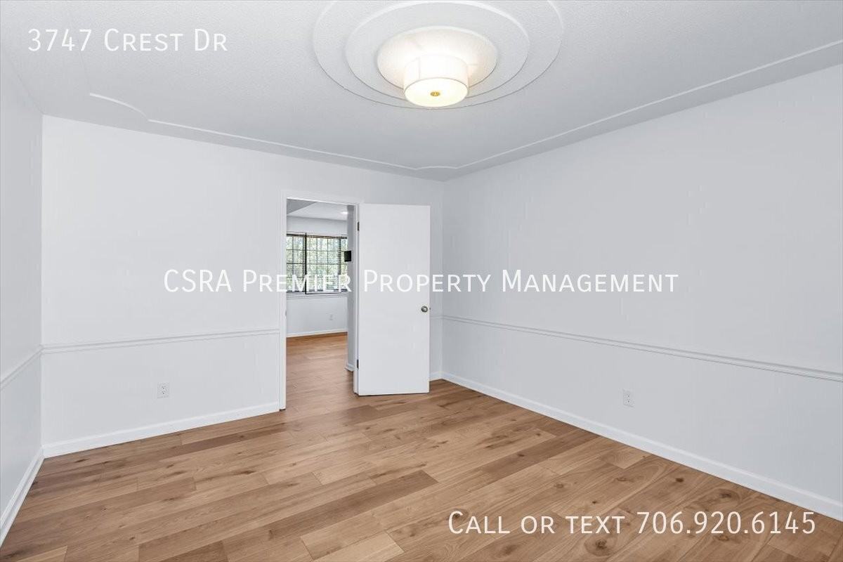 3747 Crest Dr - Photo 4 of 25