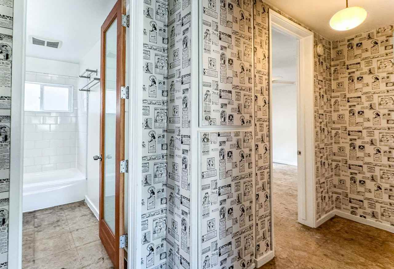 535 Brooks Ave #2 - Photo 6 of 17