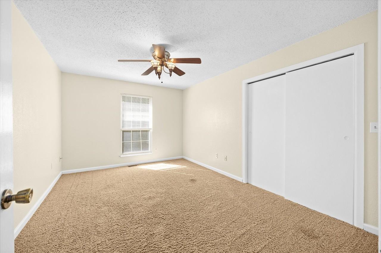 2107 N Keebler Ave #E - Photo 7 of 14
