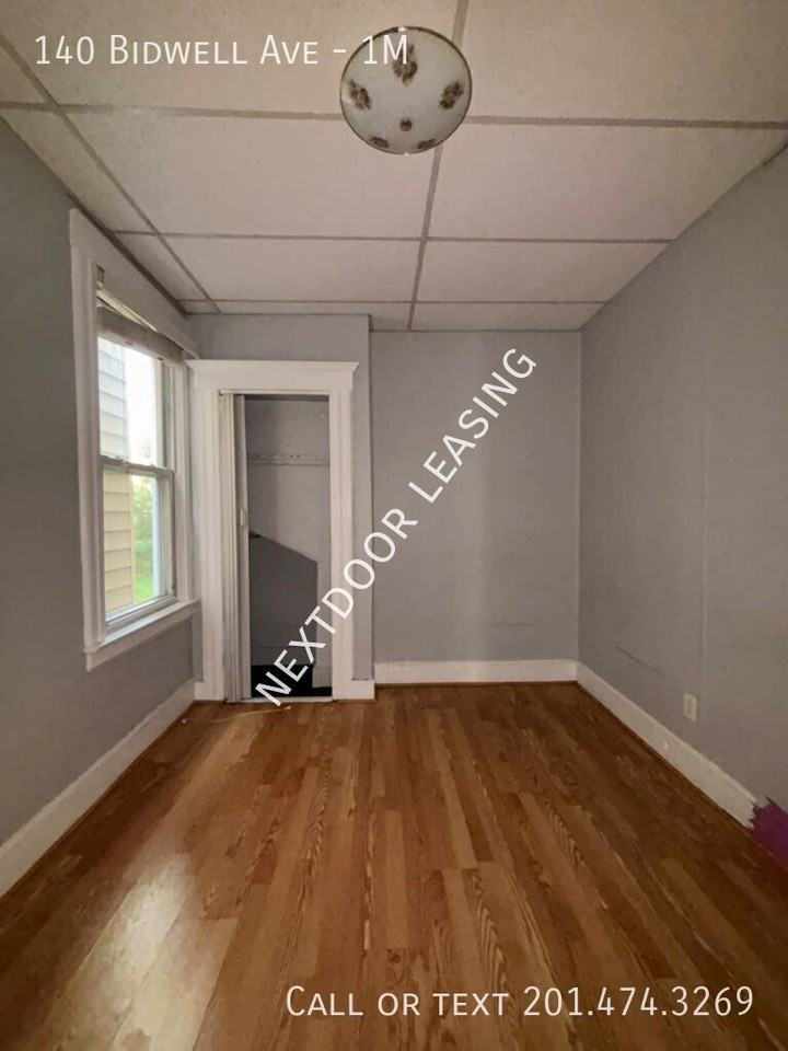 140 Bidwell Ave #1M - Photo 6 of 9