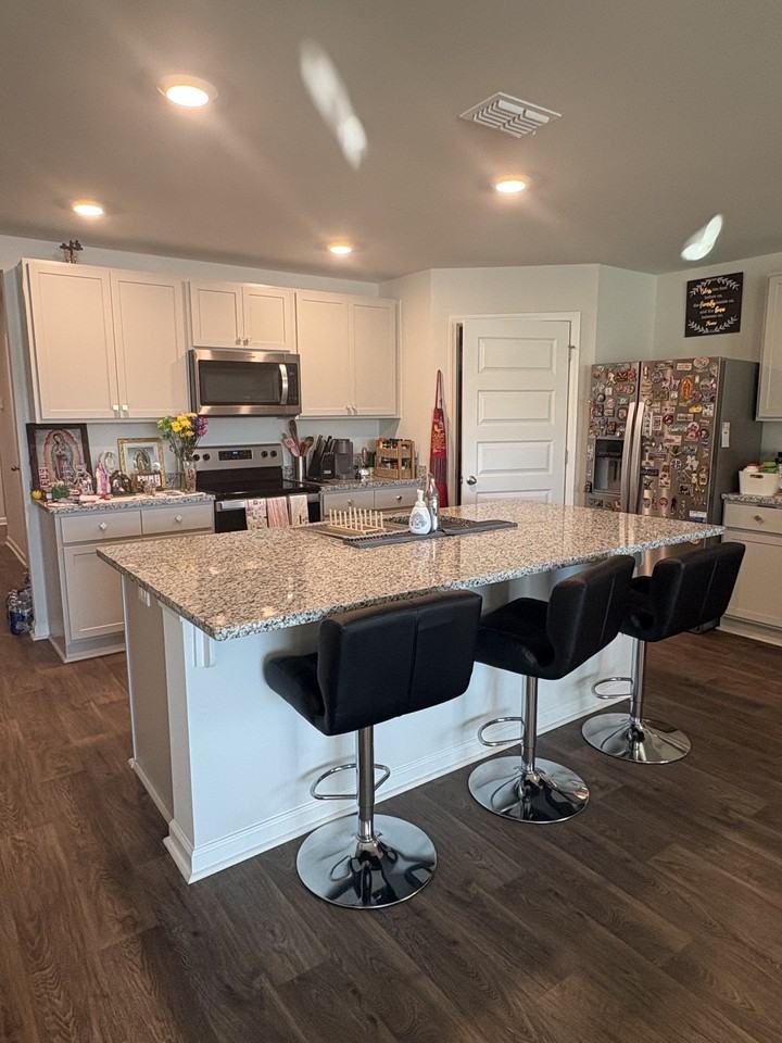 509 Autumns Wood Cir W - Photo 2 of 12