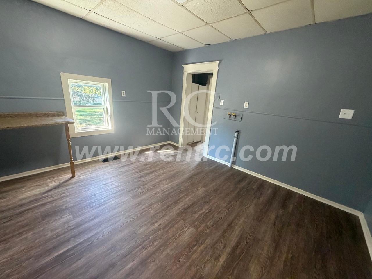 612 E English St #E - Photo 3 of 14