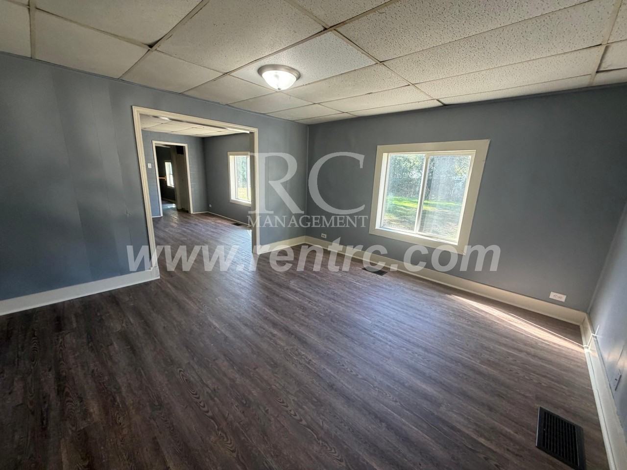 612 E English St #E - Photo 6 of 14