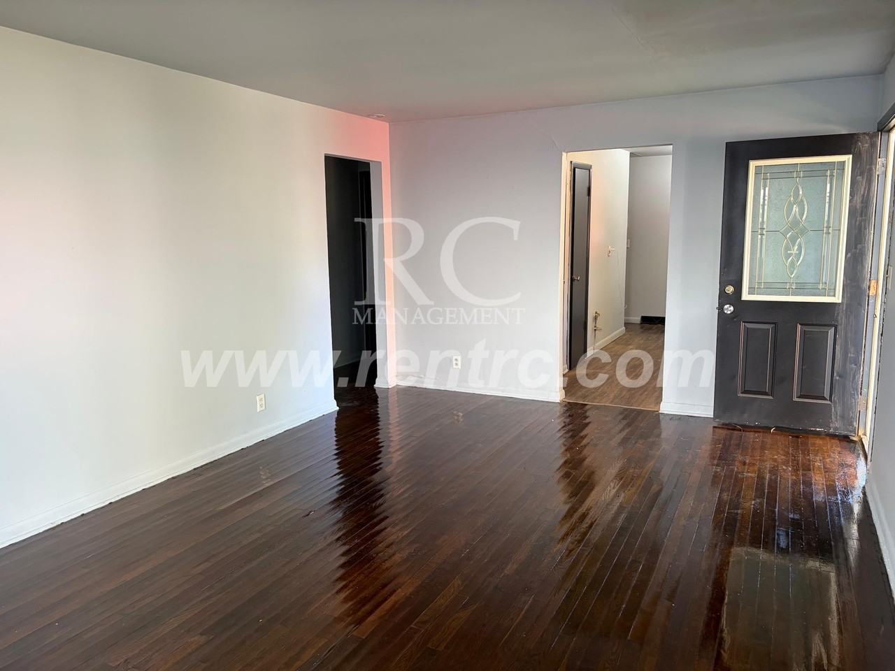 603 Pixley St - Photo 5 of 9