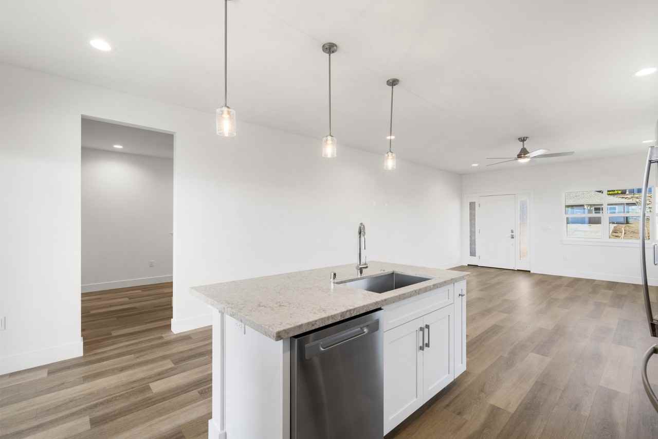 125 Oliona St - Photo 6 of 19
