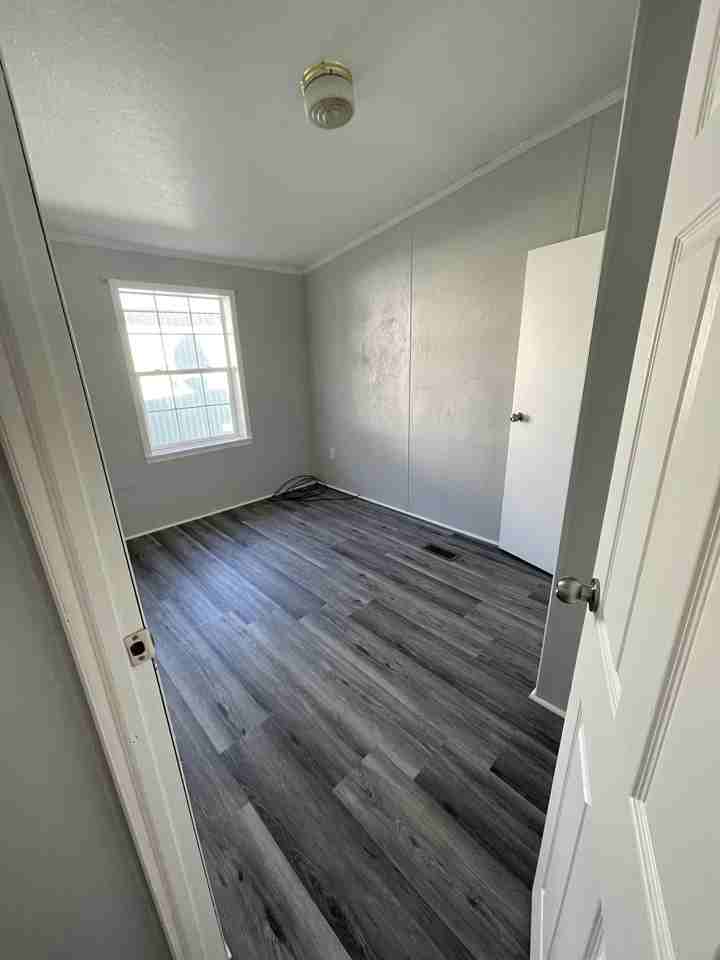 702 Solar Lane - Photo 6 of 12