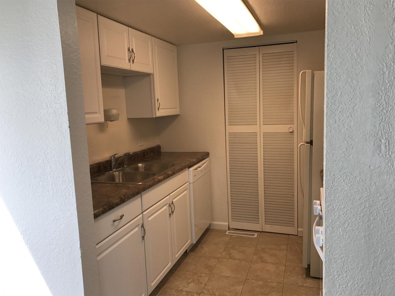 Chip Village: 1825 S Crawford Dr - Photo 3 of 11