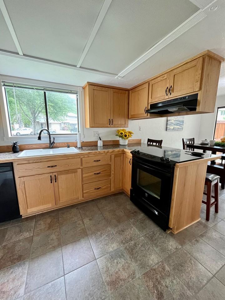 3730 Westleigh Street - Photo 5 of 17