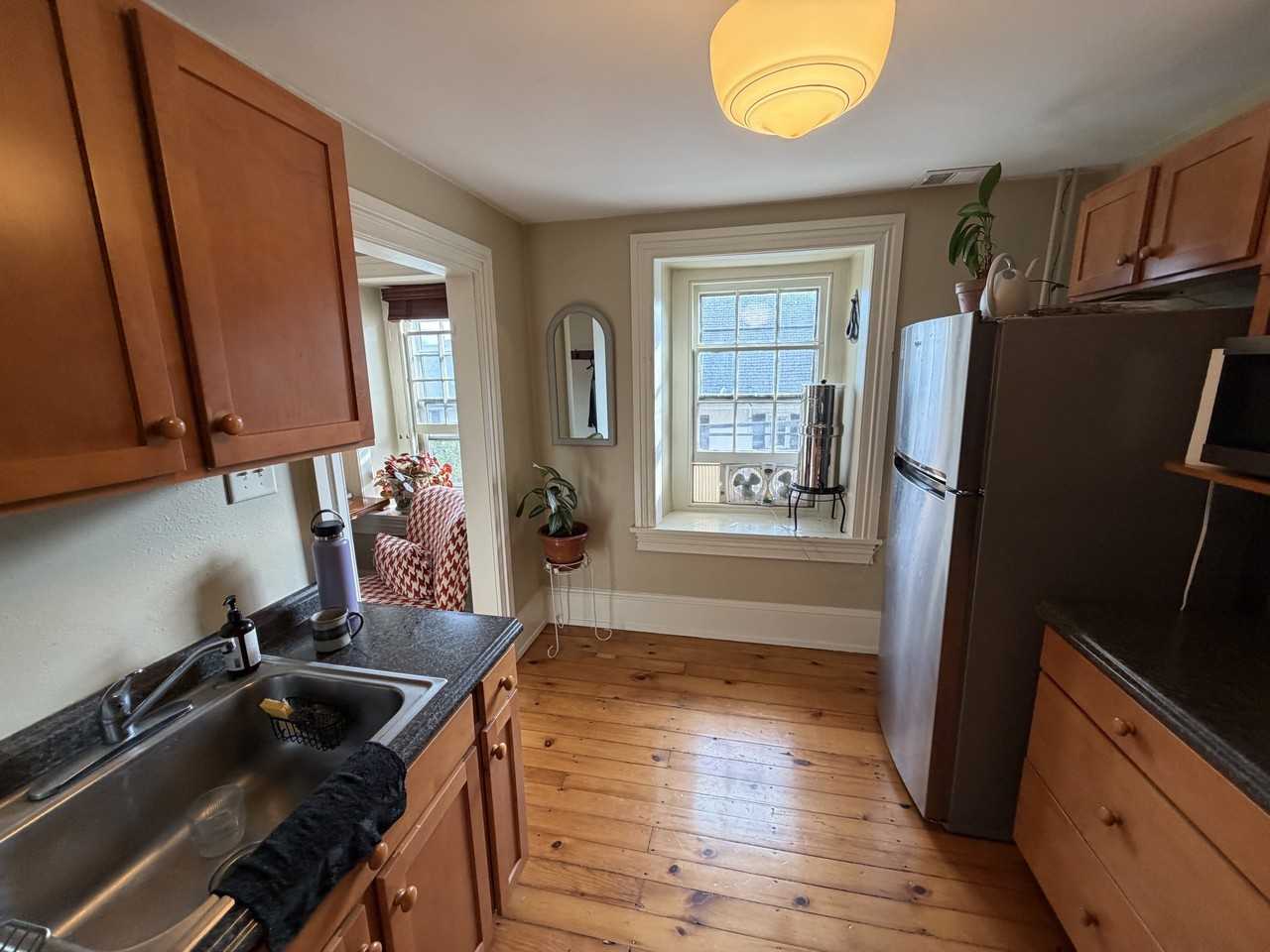 1298 Hares Hill Rd - Photo 7 of 14