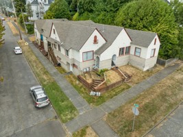 featured image of 122 W 2nd St