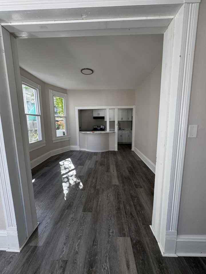 81-83 Dana Street - Photo 4 of 10