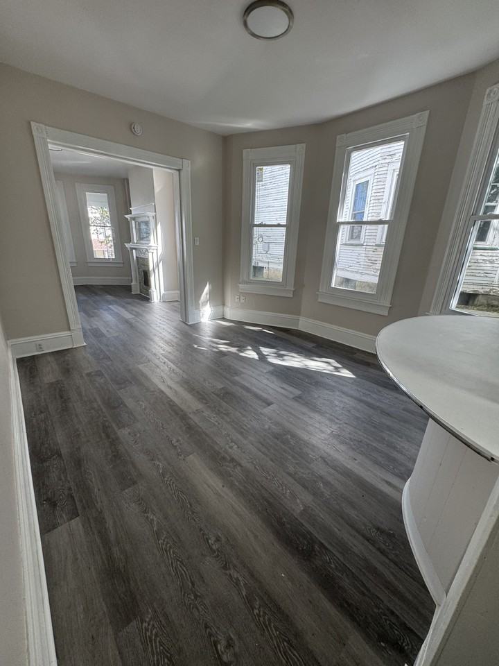 81-83 Dana Street - Photo 5 of 10