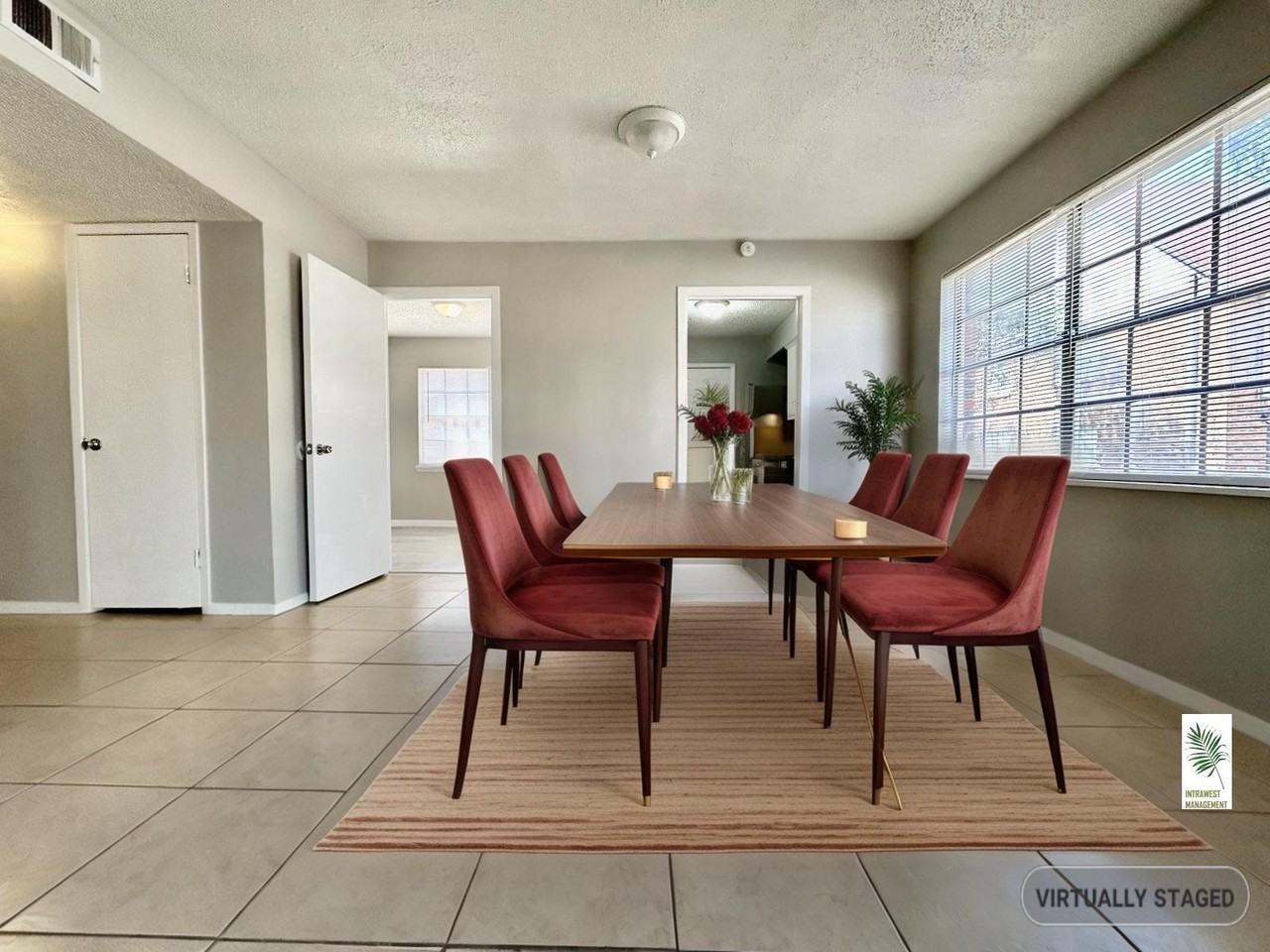 3812 Englewood Cir #3812 - Photo 5 of 31