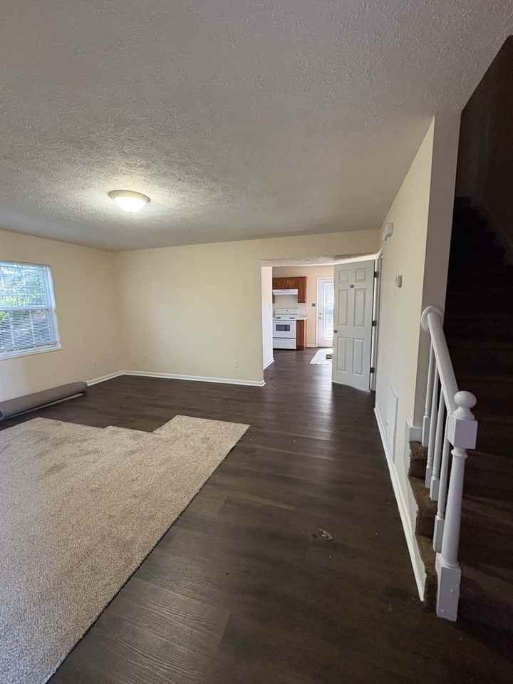 1708 Patrick Way - Photo 2 of 24