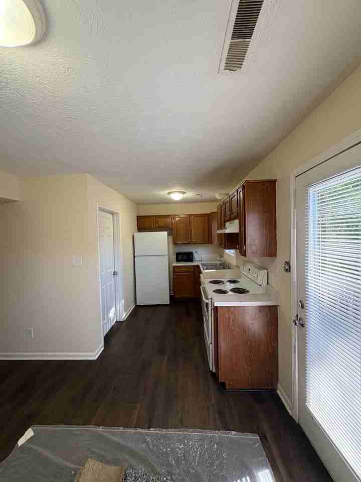 1708 Patrick Way - Photo 4 of 24
