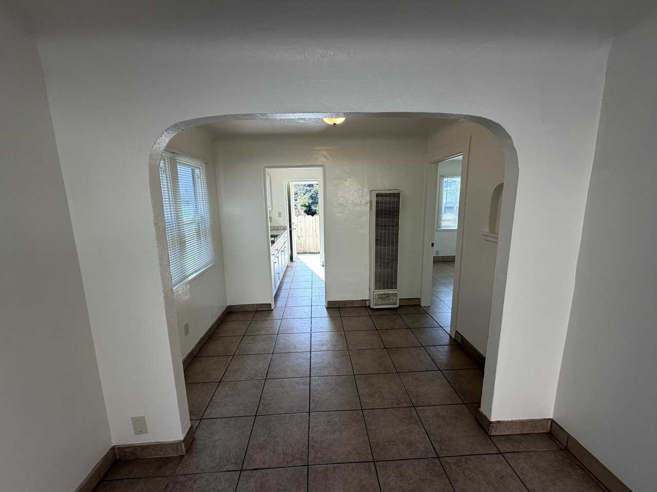 906 Del Monte Avenue - Photo 5 of 20