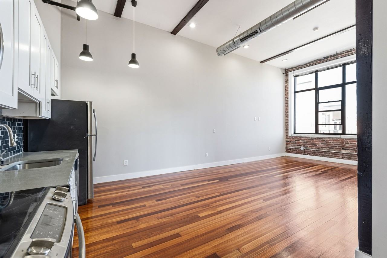 3421 Richmond St #212 - Photo 2 of 14
