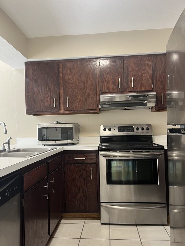 4407 Sw 21st Ln #1 - Photo 4 of 20