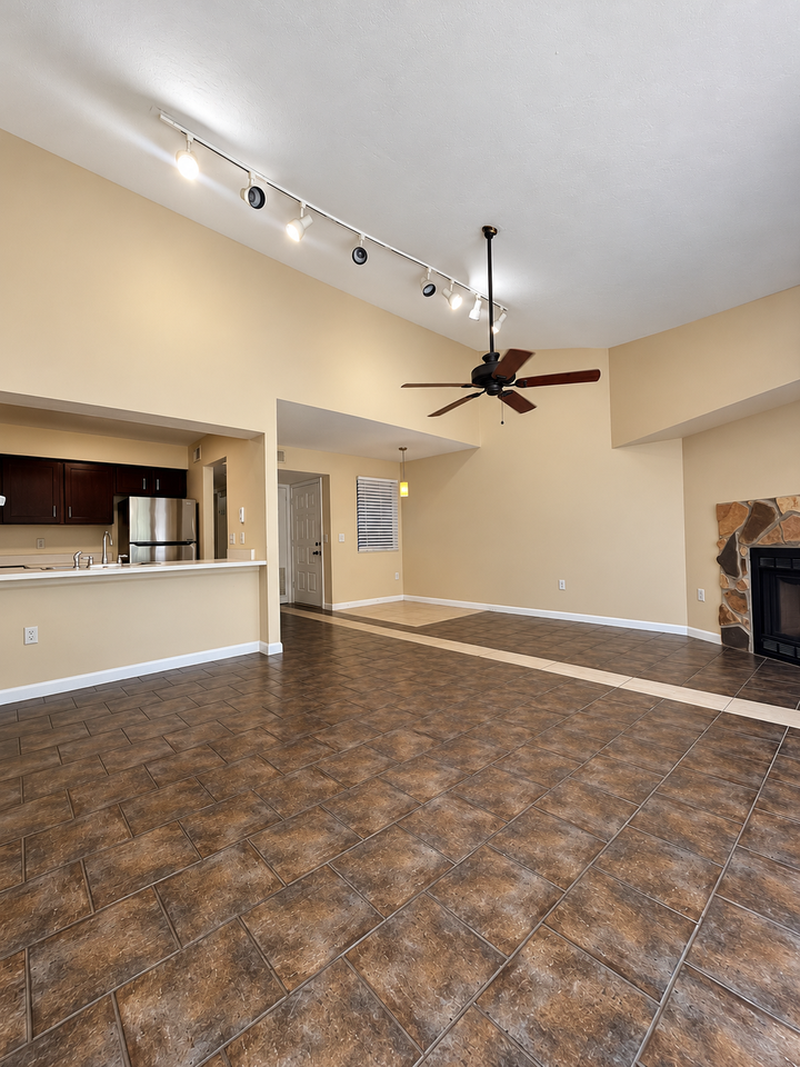 4407 Sw 21st Ln #1 - Photo 7 of 20
