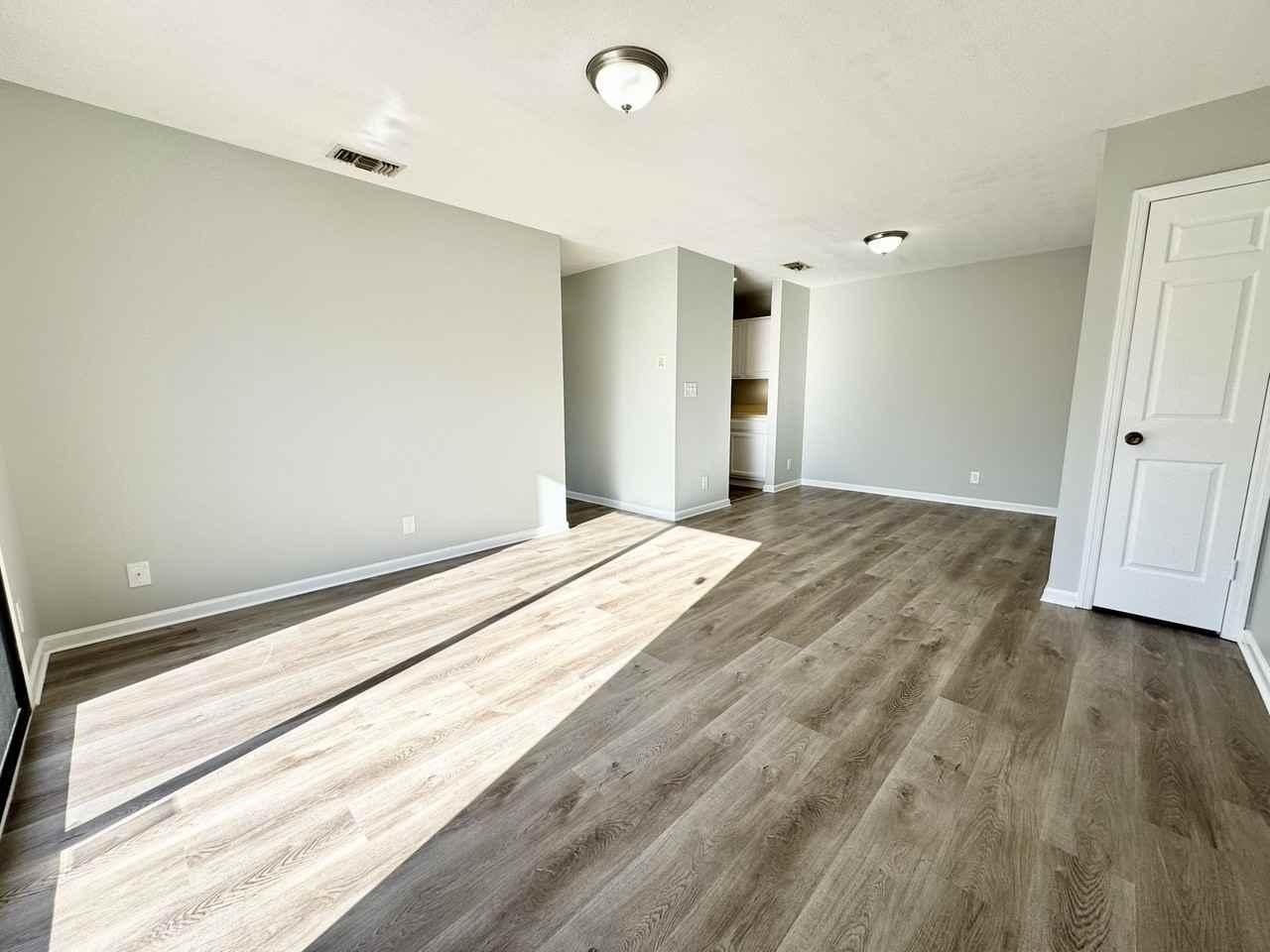 576A Worcester St #10 - Photo 2 of 12