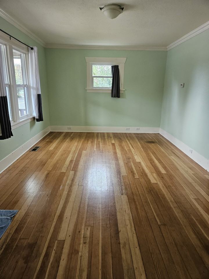 4715 N Pearl St #1 - Photo 2 of 6