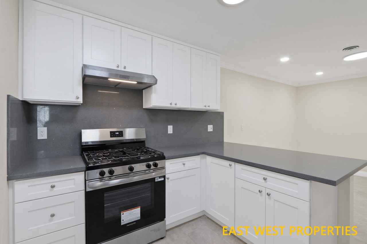 14391 Lyndon St #1 - Photo 7 of 33