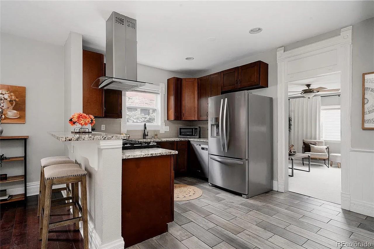 3842 N High St #1 - Photo 4 of 24