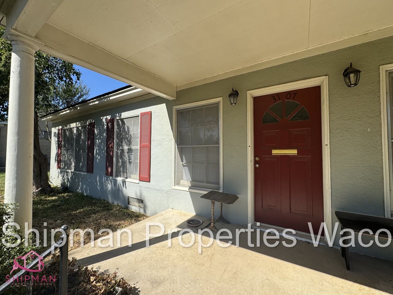 3107 Colcord Ave #B - Photo 3 of 14