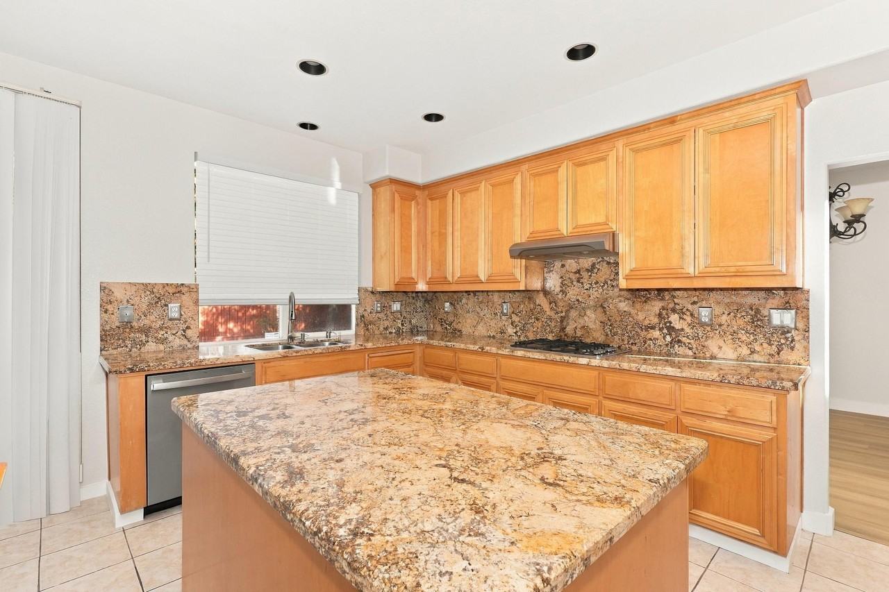 1509 Eagles Nest Ln #1 - Photo 4 of 38