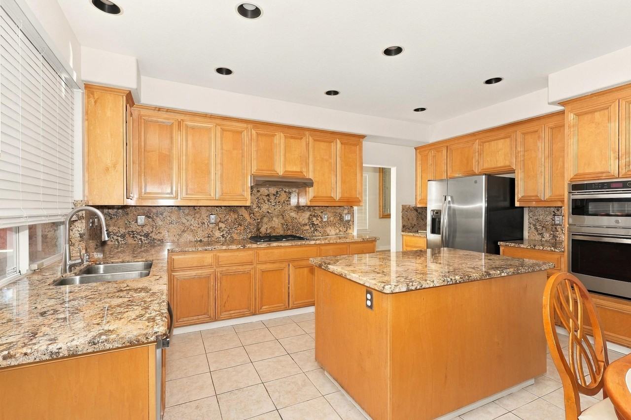 1509 Eagles Nest Ln #1 - Photo 5 of 38