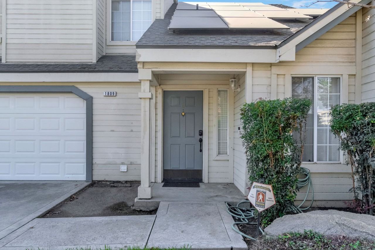1809 E Jordan Ave #1 - Photo 4 of 30