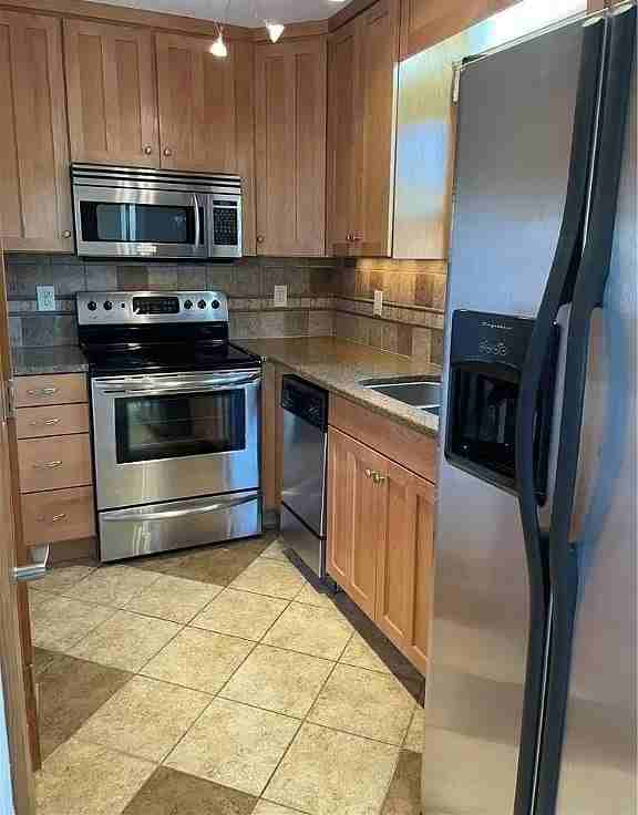 140 Faculty Street, Unit 5 - Photo 4 of 10